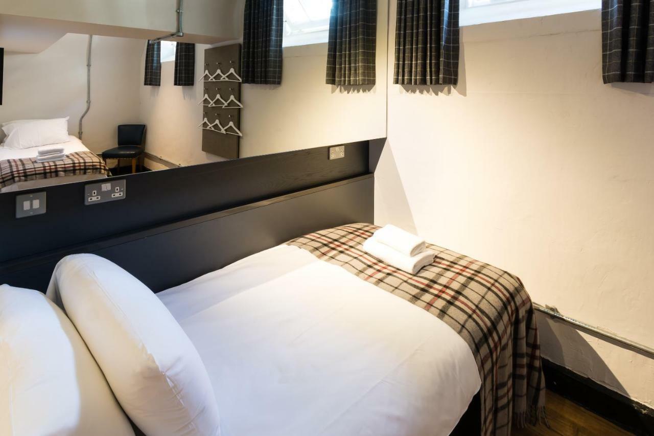 Auberge de jeunesse Code Pod - The Court - *